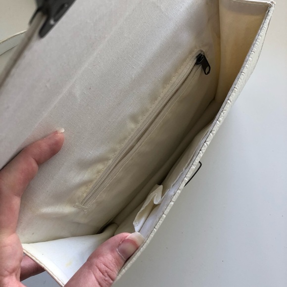 White snakeskin style crossbody bag purse - Picture 3 of 6